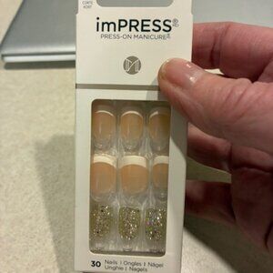 Impress PressOn Manicure 30 Nail 83659 Nude Sparkle Short Square New Unopened